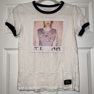 Taylor Swift 1989 World Tour Concert (2015) Short Sleeve T-Shirt